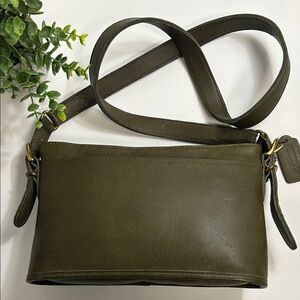 Chic Olive Leather Crossbody Bag